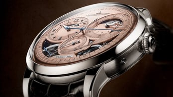 Jaeger-LeCoultre - Primer plano de un Duometre Chronograph Moon en platino - Q622656J