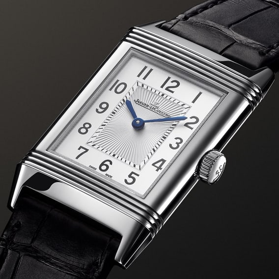 Reverso Classic watch Stainless steel on black strap - Q2588120 - Close up