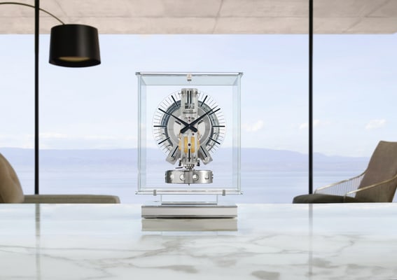 生産国スイスジャガールクルト　アトモス　置き時計