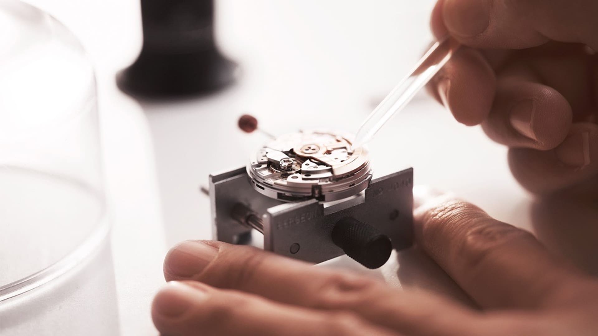 Dichiarare un orologio rubato | Jaeger-LeCoultre