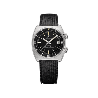 Front product image of the watch QVE55803