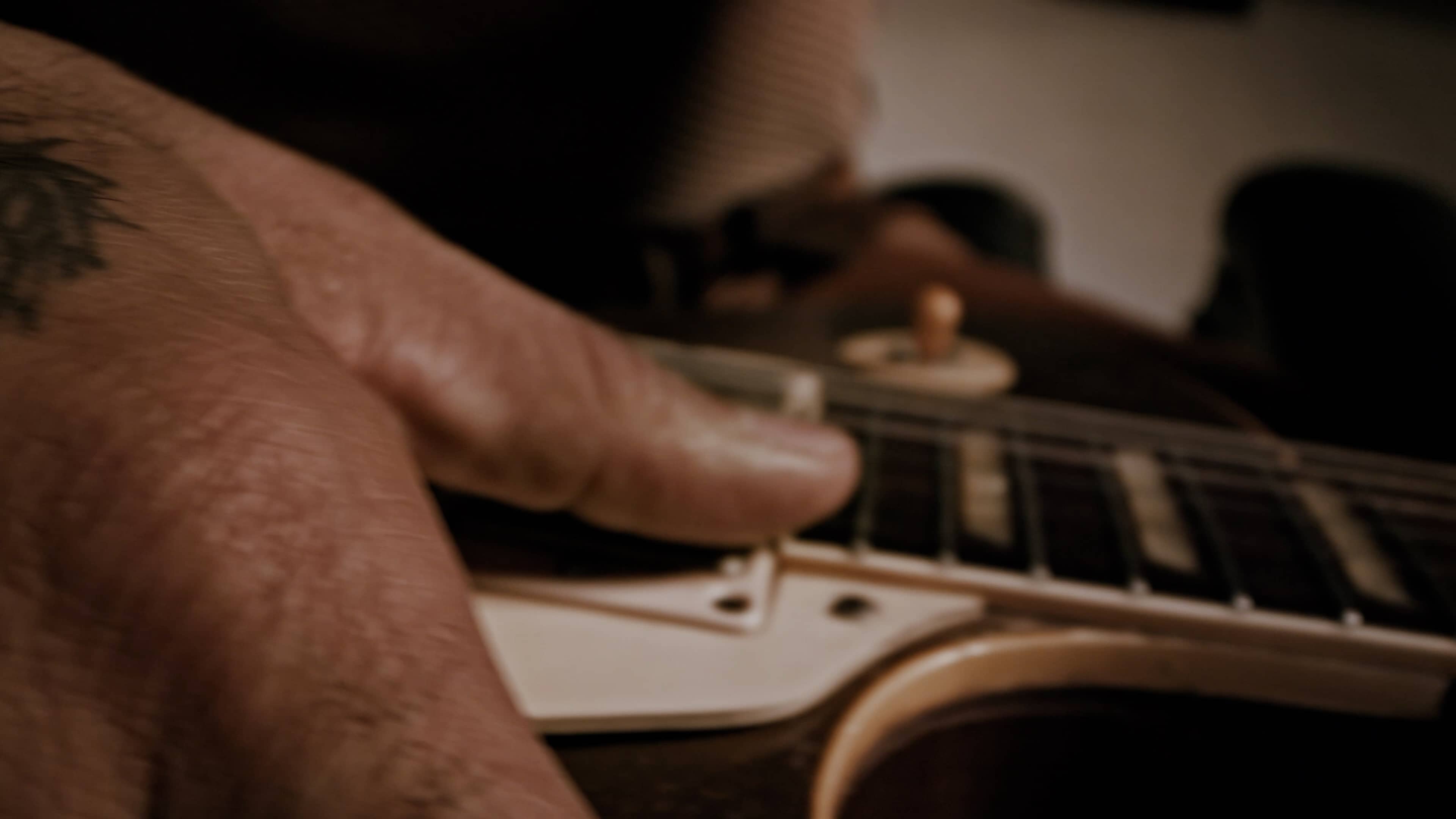 色褪せない象徴』 | スイス高級時計製造マニュファクチュール ジャガー